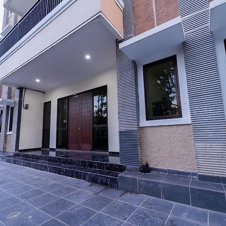 Koolkost Near Universitas Tarumanegara Jakarta Ngoại thất bức ảnh